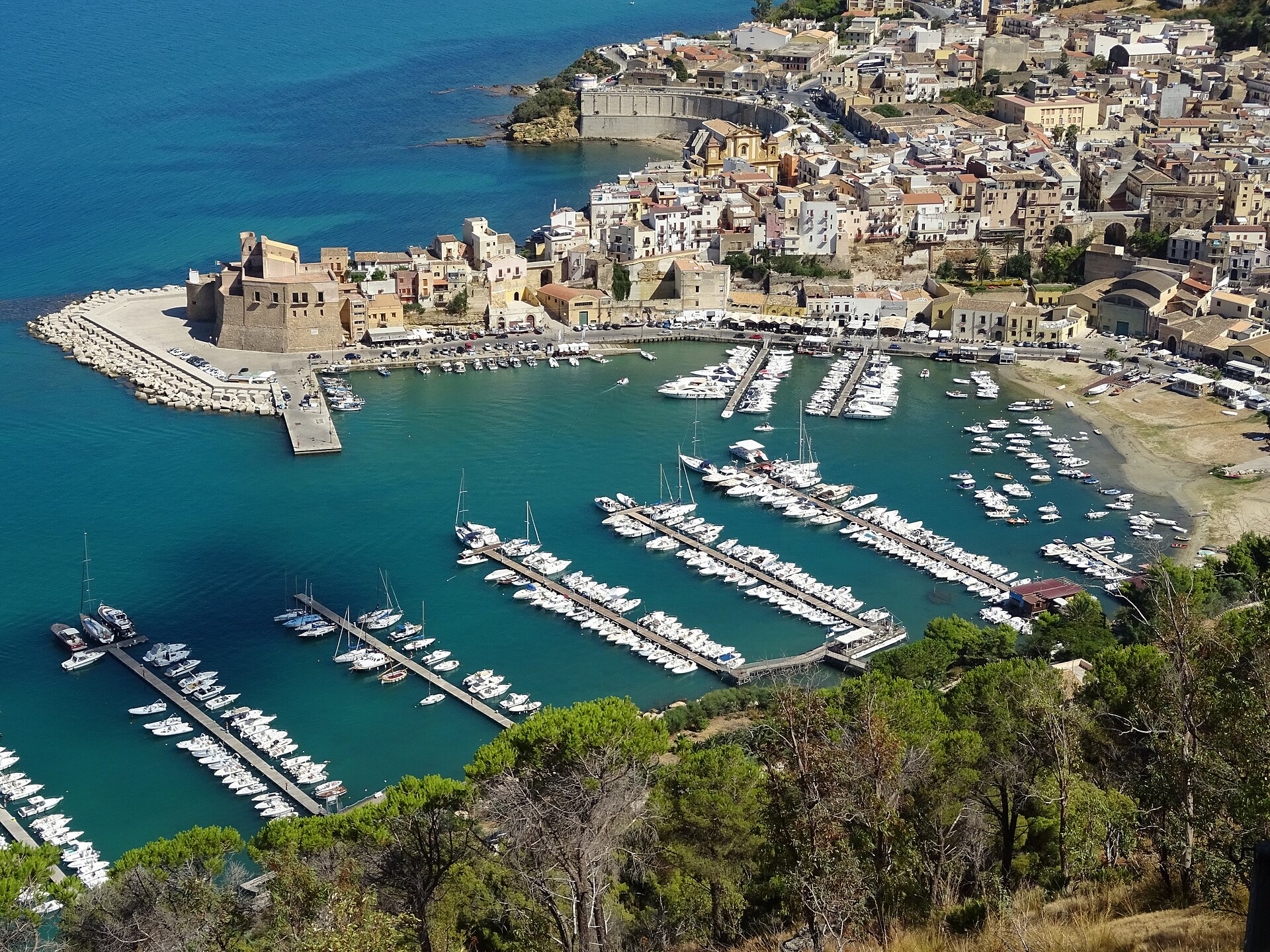 Ponte di Ognissanti 2026 a Castellammare del Golfo: ristoranti, dove mangiare, eventi